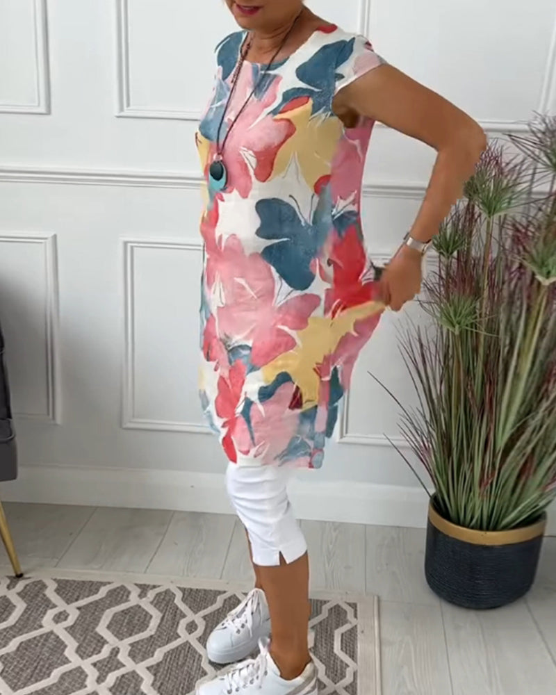 Maureen | Casual and Colorful Long Floral Top